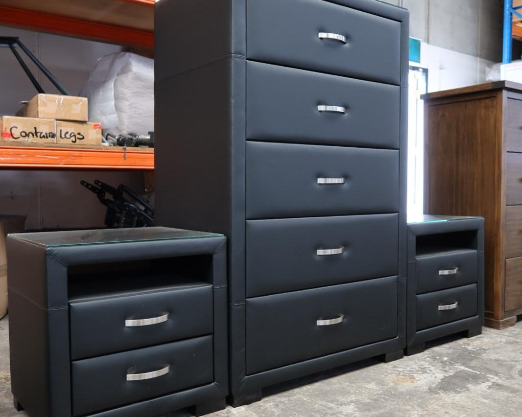 Onyx 3-Piece Bedroom Set