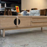 Maui Entertainment Unit