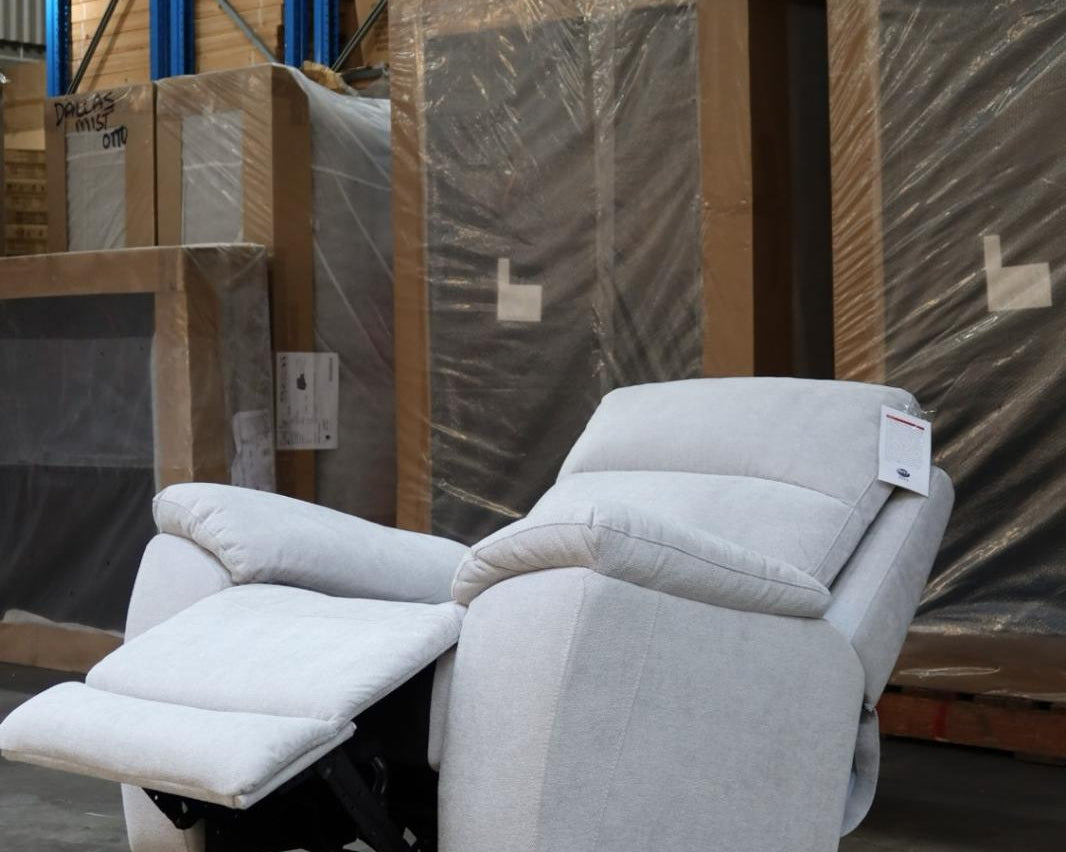 Hamish 1-Seater Recliner - Light Grey........ ONE LEFT X DISPLAY..........