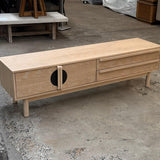 Maui Entertainment Unit