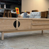 Maui Entertainment Unit