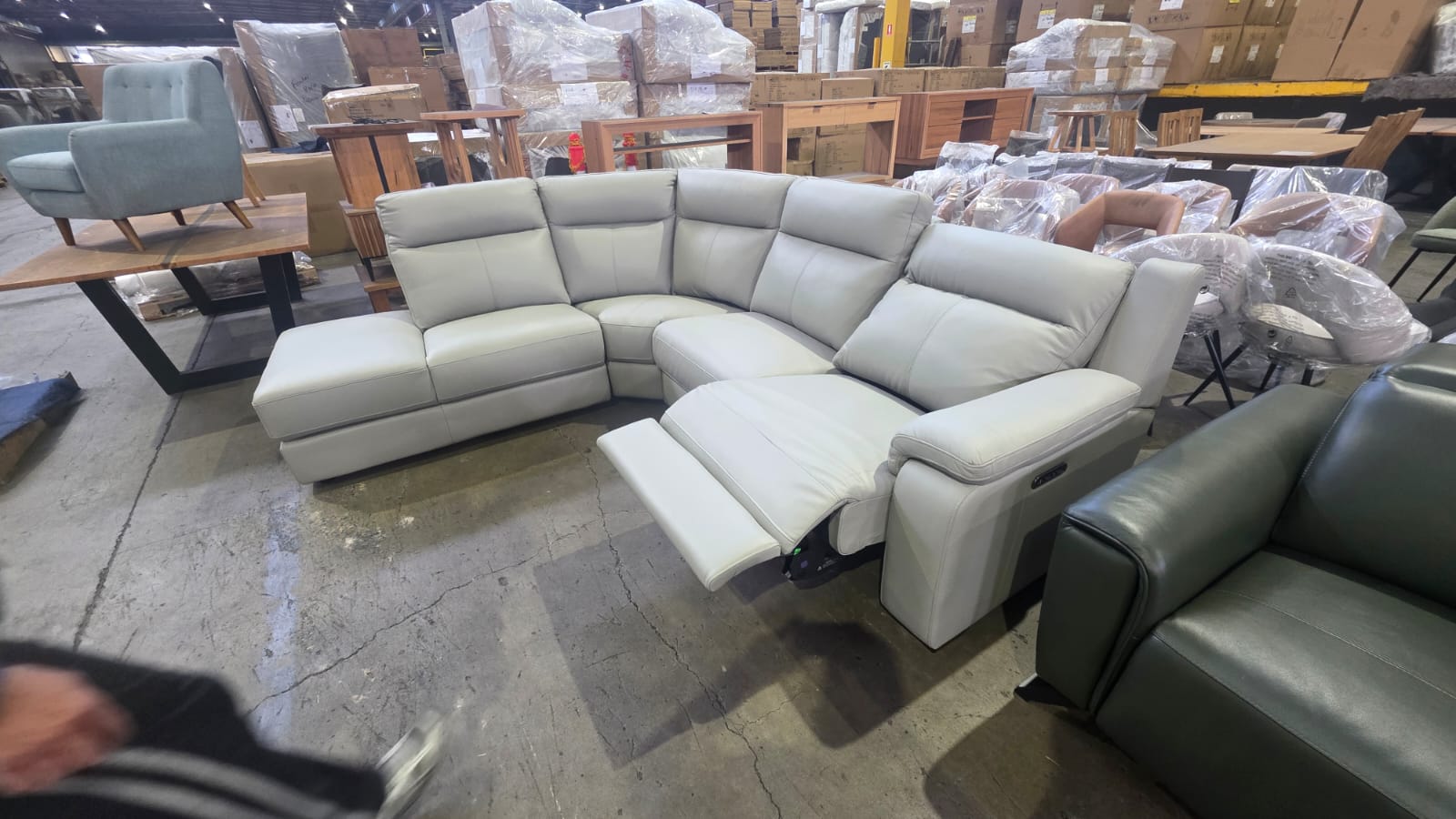 Bloomingdale Electric Reclining Leather 4-Seater Sofa Chaise