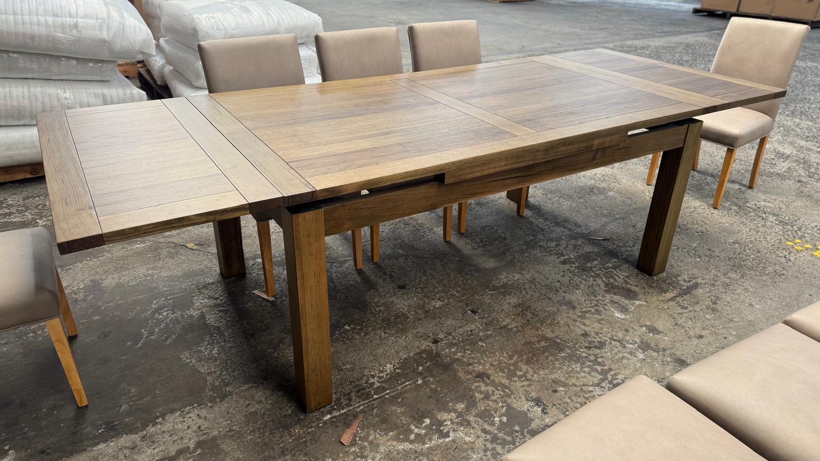 Reef Extension 1800-2800 Dining Table