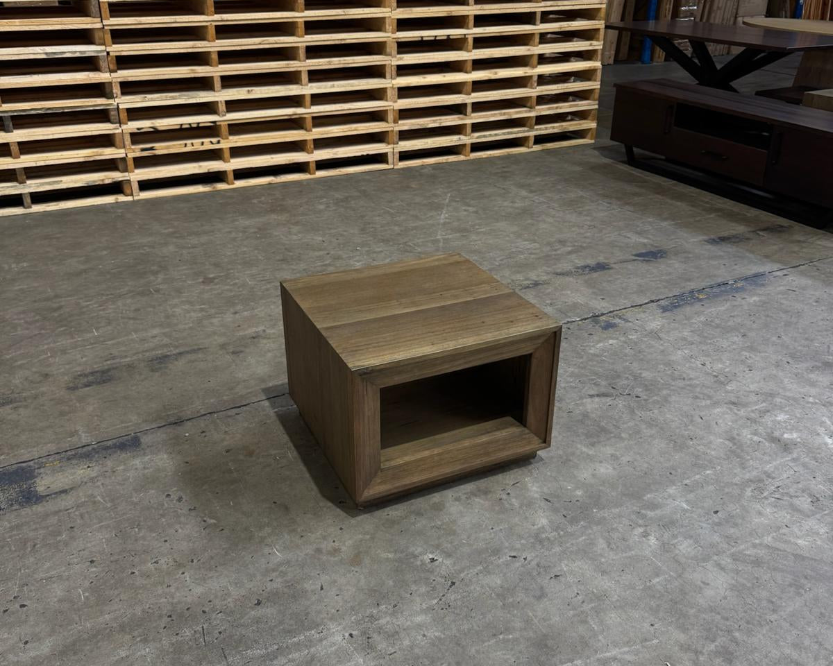 Reef Lamp Table