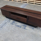 Donovan Entertainment Unit