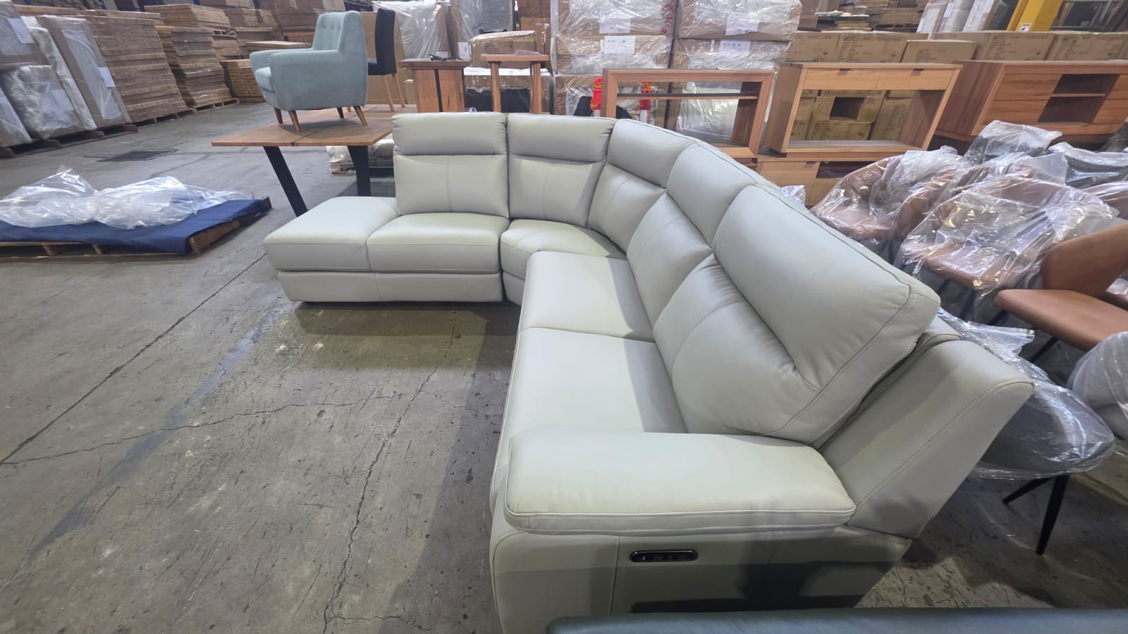 Bloomingdale Electric Reclining Leather 4-Seater Sofa Chaise