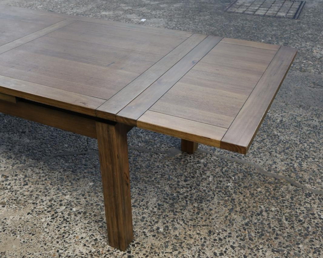 Reef Extension 1800-2800 Dining Table