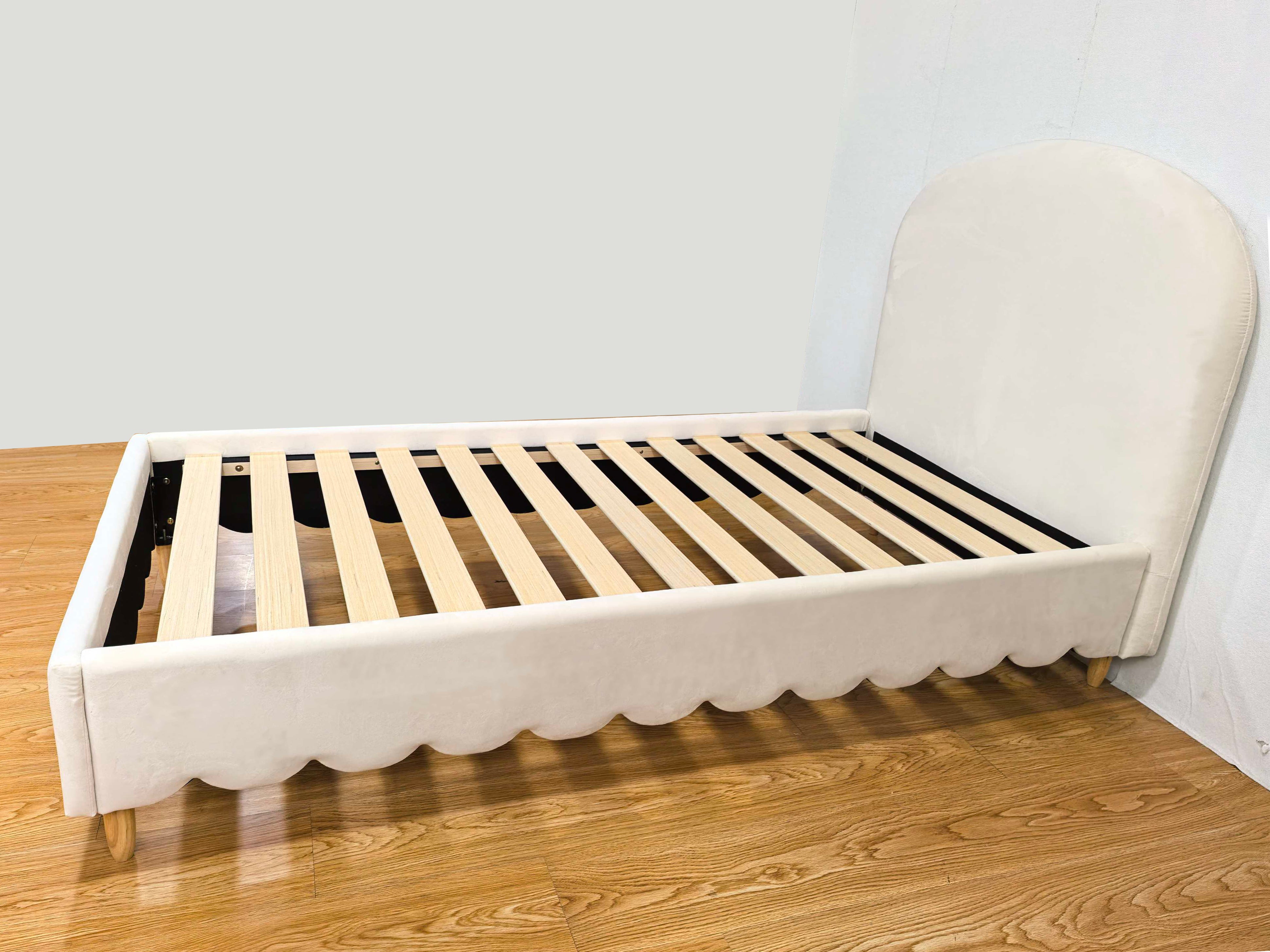 Scalloped Single Velvet Bed