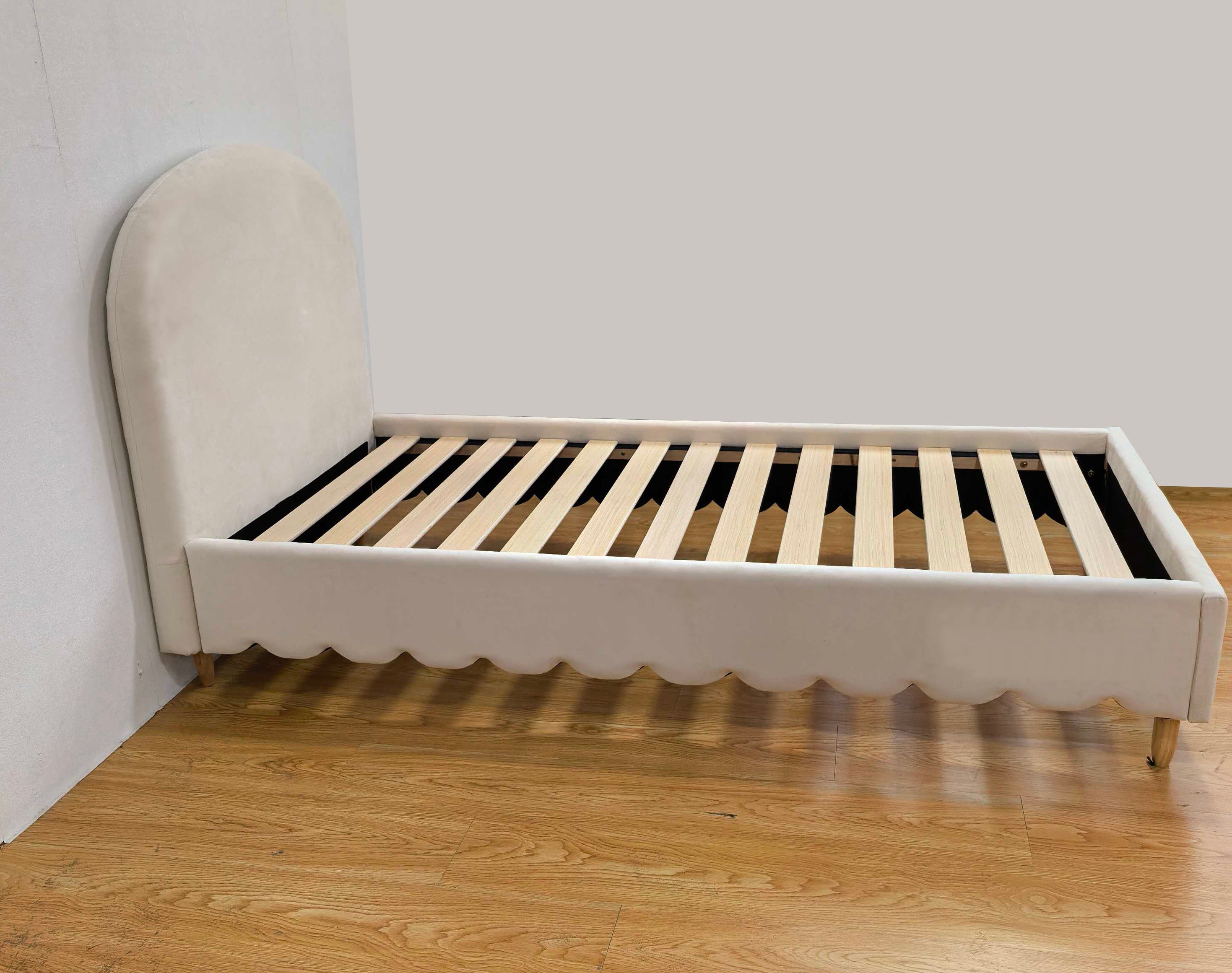 Scalloped Single Velvet Bed